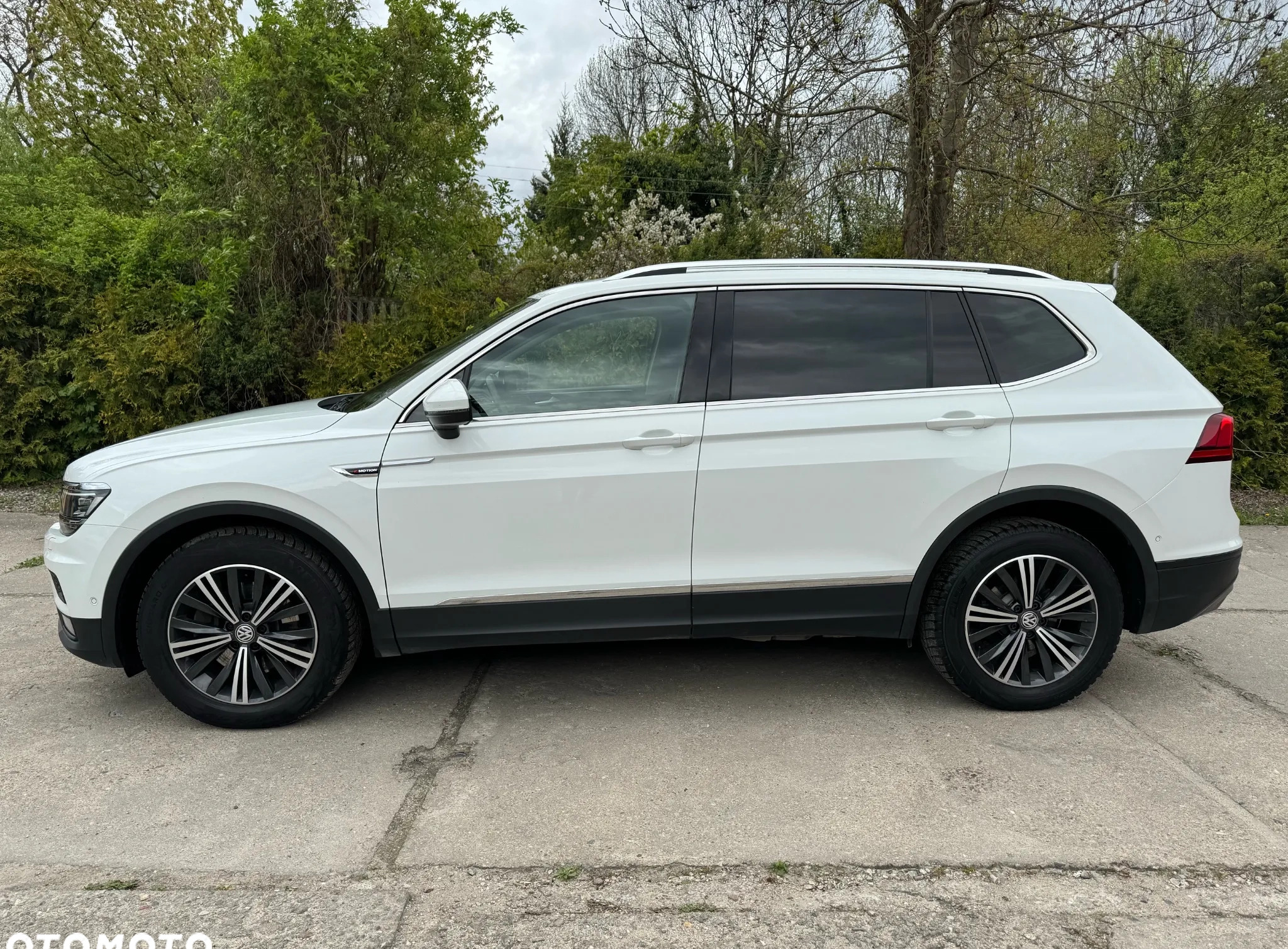 Volkswagen Tiguan cena 98000 przebieg: 127000, rok produkcji 2018 z Łódź małe 326